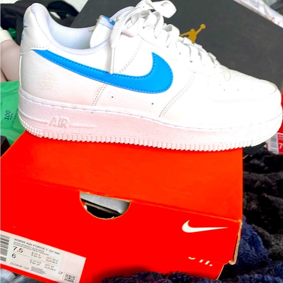 These have only been worn once and are 7.5 women - Picture 1 of 1